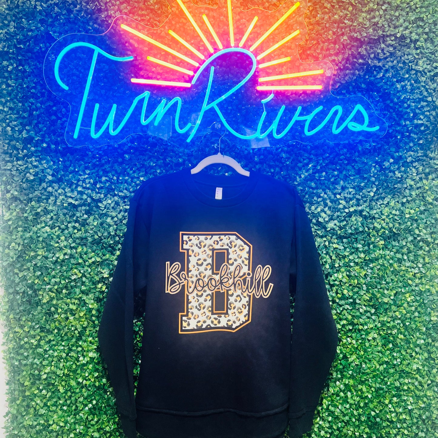 Brookhill Leopard Print Weekender Fleece